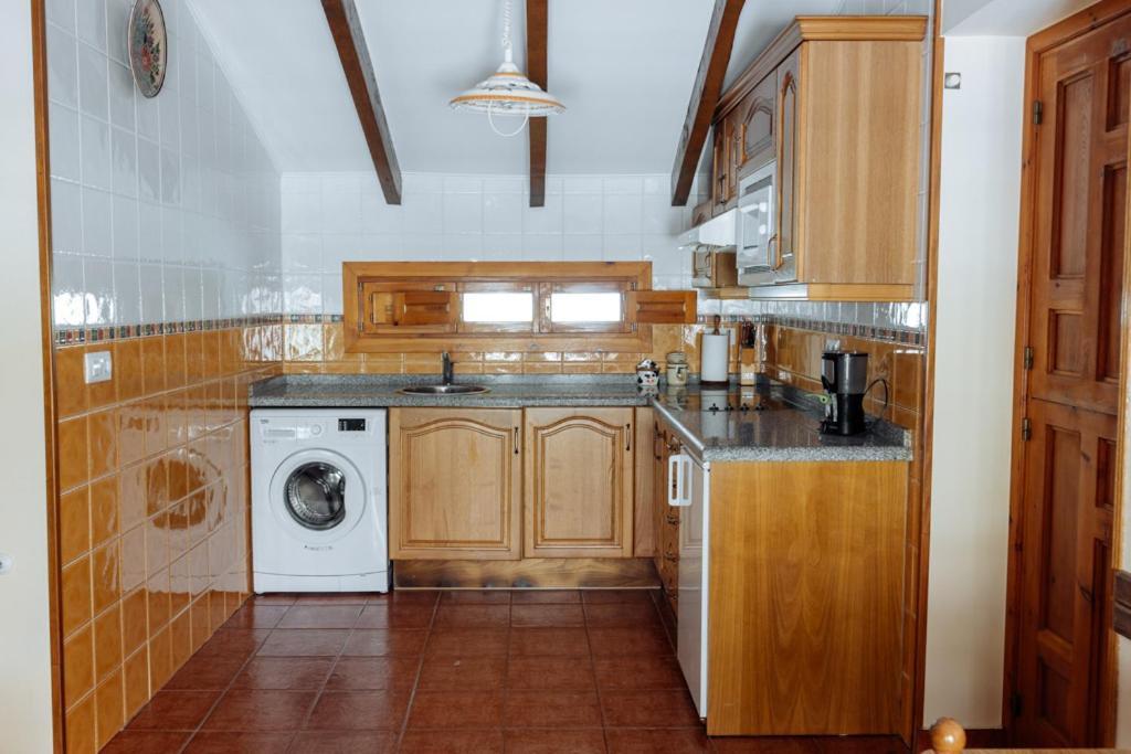 Rurales Villa-garcia Apartment Corigos
